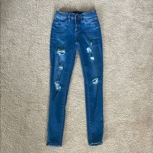 Kendall & Kylie Blue Skinny Distressed Jeans w/ zippered ankles